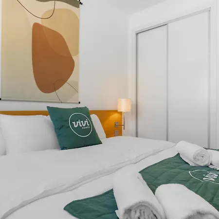 Vivi Homes - Santangelo Pool, Terrace & Sea View