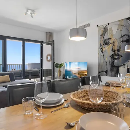 Vivi Homes - Santangelo Pool, Terrace & Sea View Apartamento *