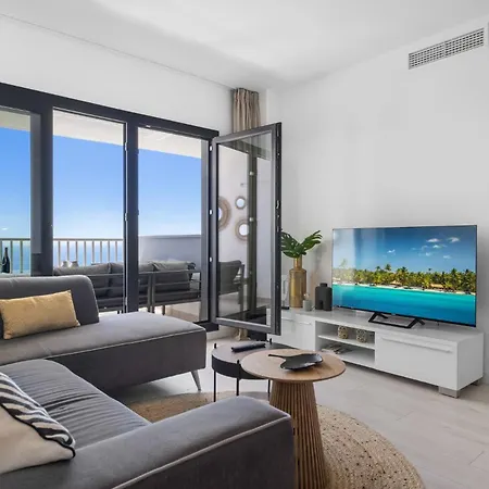 Apartamento Vivi Homes - Santangelo Pool, Terrace & Sea View *