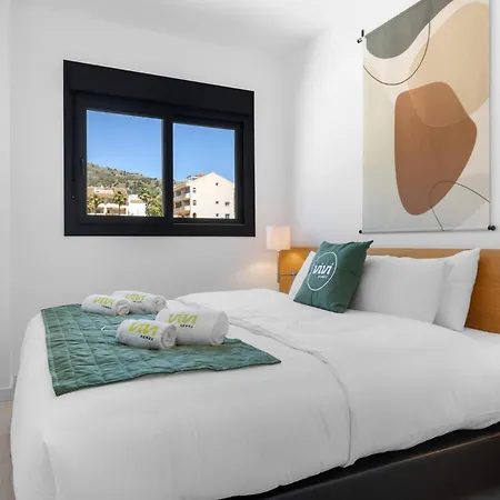 Vivi Homes - Santangelo Pool, Terrace & Sea View 아파트 *